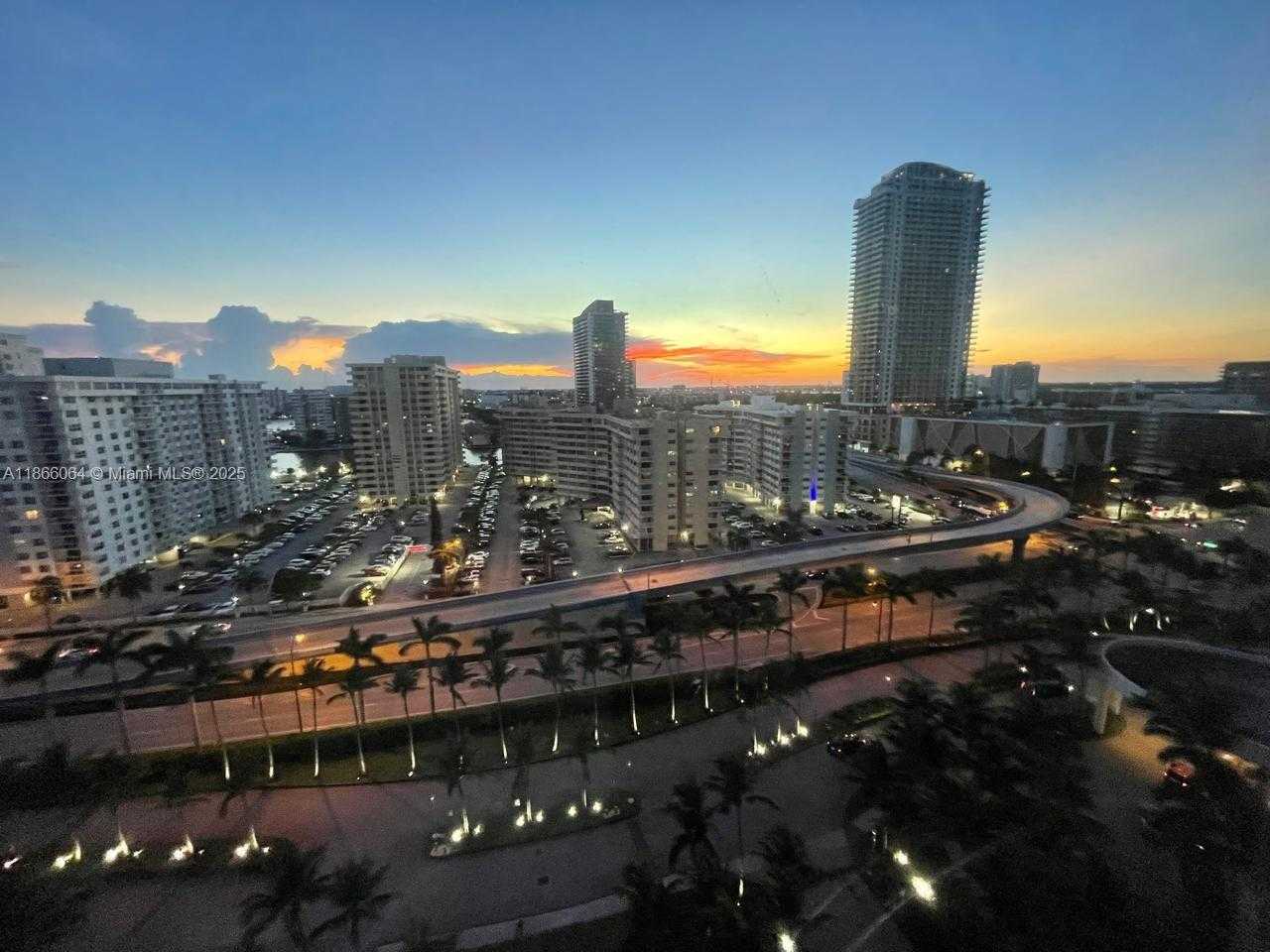 Small Image of 1830 SOUTH OCEAN DR #1507, Hallandale Beach Number 2