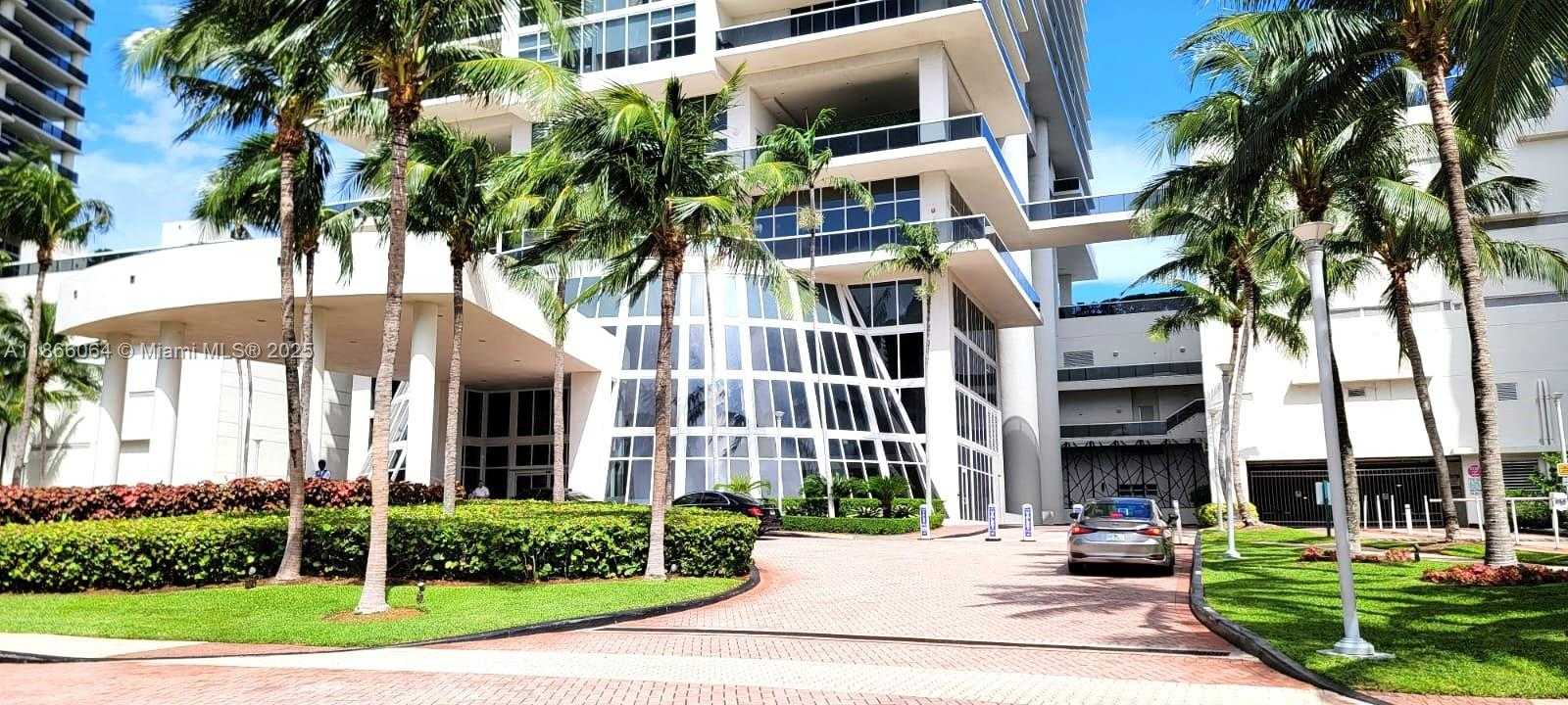 Small Image of 1830 SOUTH OCEAN DR #1507, Hallandale Beach Number 3