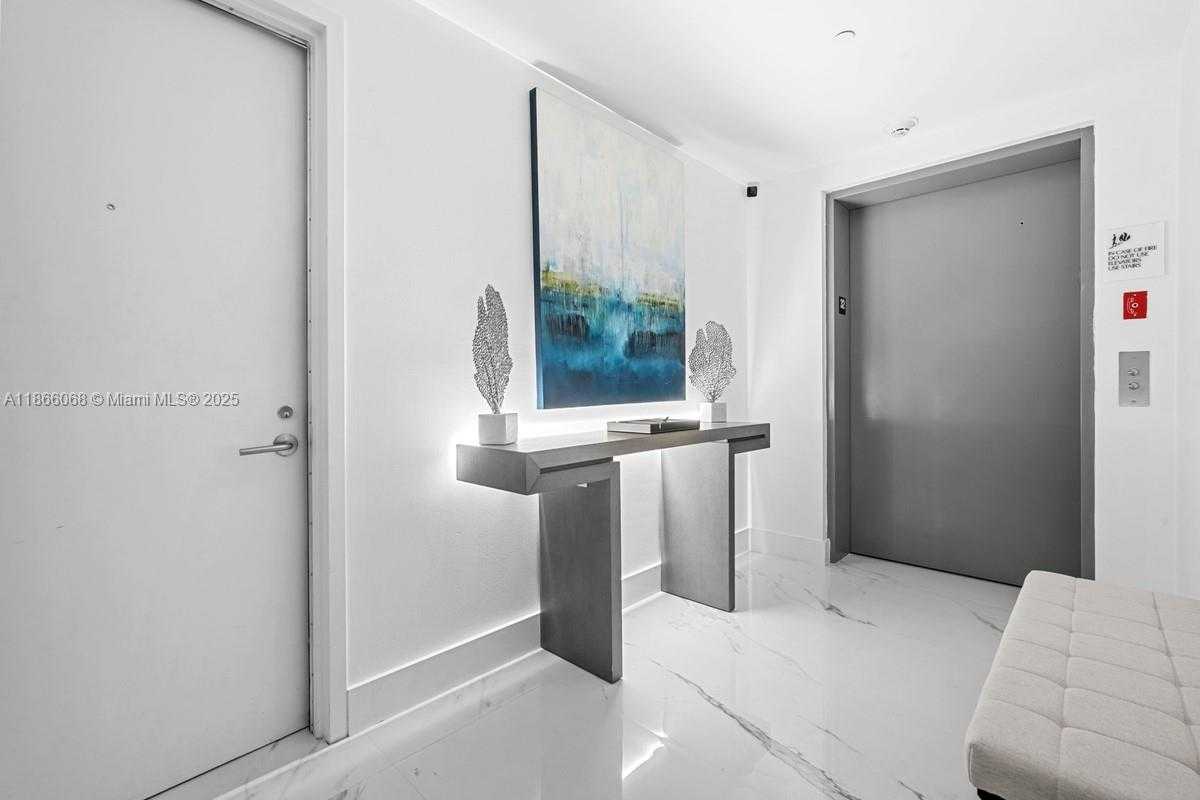 Small Image of 460 NORTH EAST 28TH ST #3205, Miami Number 24