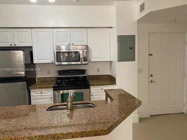 Small Image of 17100 NORTH BAY RD #1112, Sunny Isles Beach Number 16