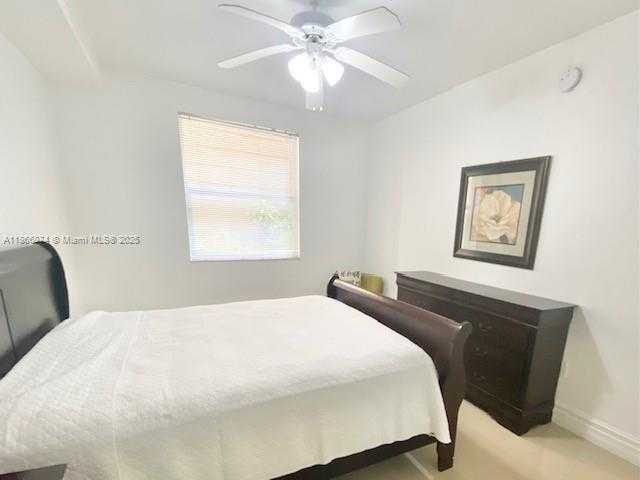 Small Image of 17100 NORTH BAY RD #1112, Sunny Isles Beach Number 21