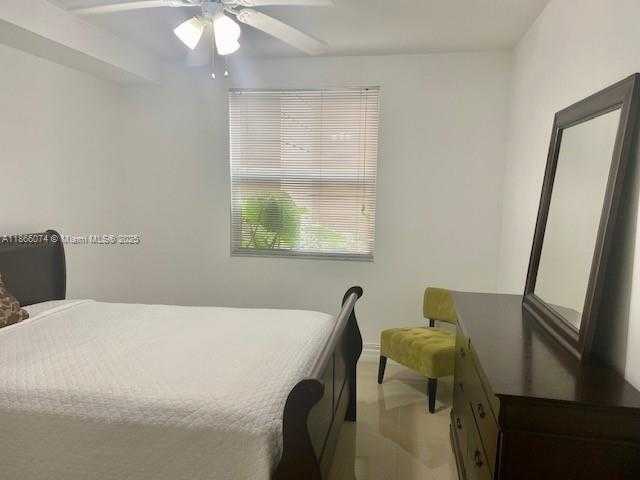 Small Image of 17100 NORTH BAY RD #1112, Sunny Isles Beach Number 24
