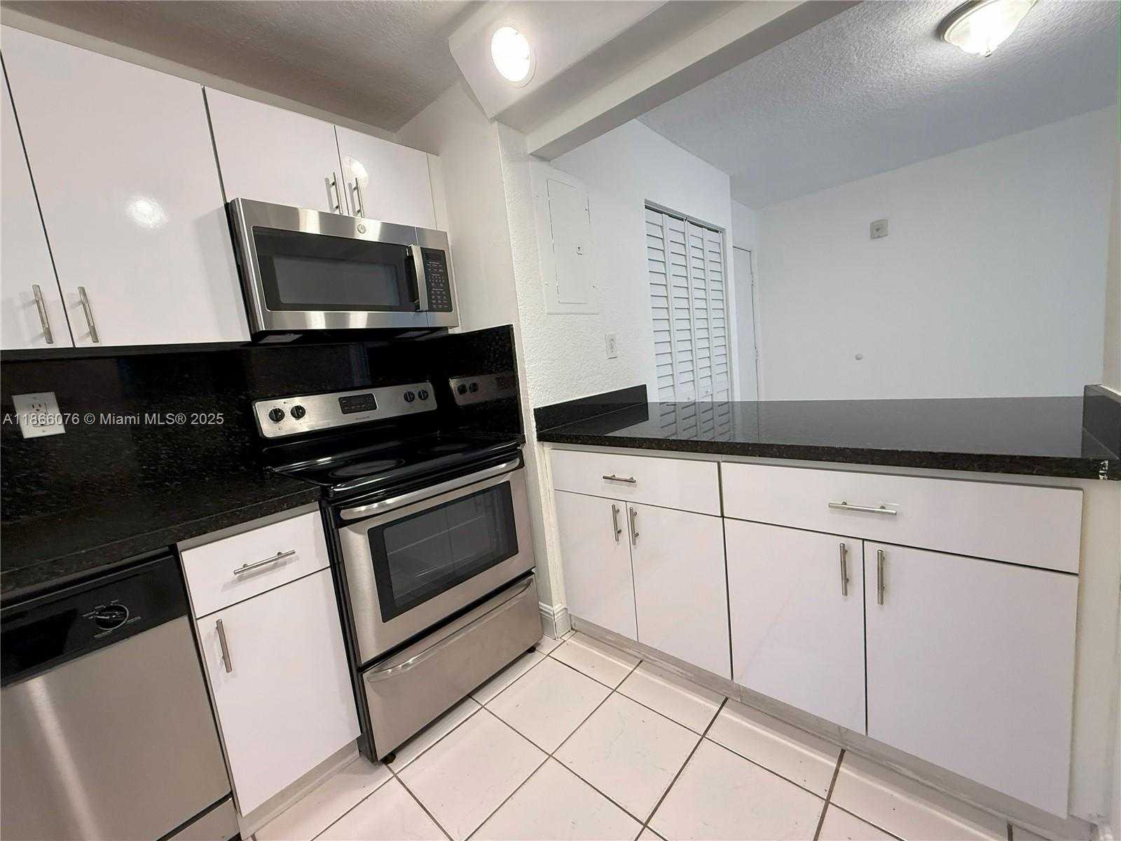 Small Image of 816 NORTH WEST 87TH AVE #107, Miami Number 10