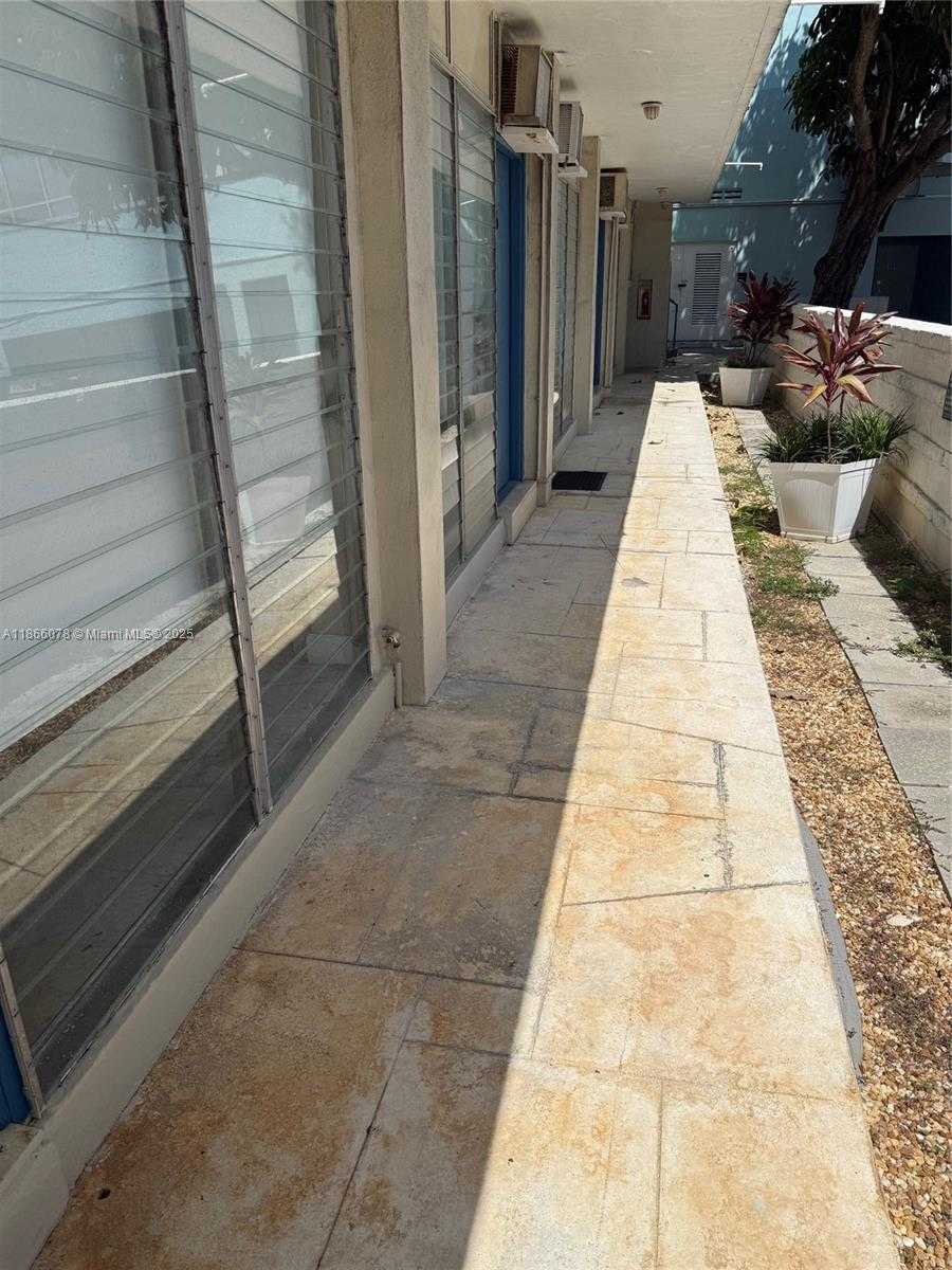 Small Image of 1685 JEFFERSON AVE #5, Miami Beach Number 10