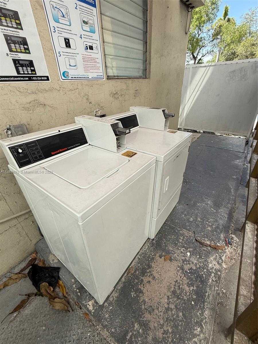 Small Image of 1685 JEFFERSON AVE #5, Miami Beach Number 8