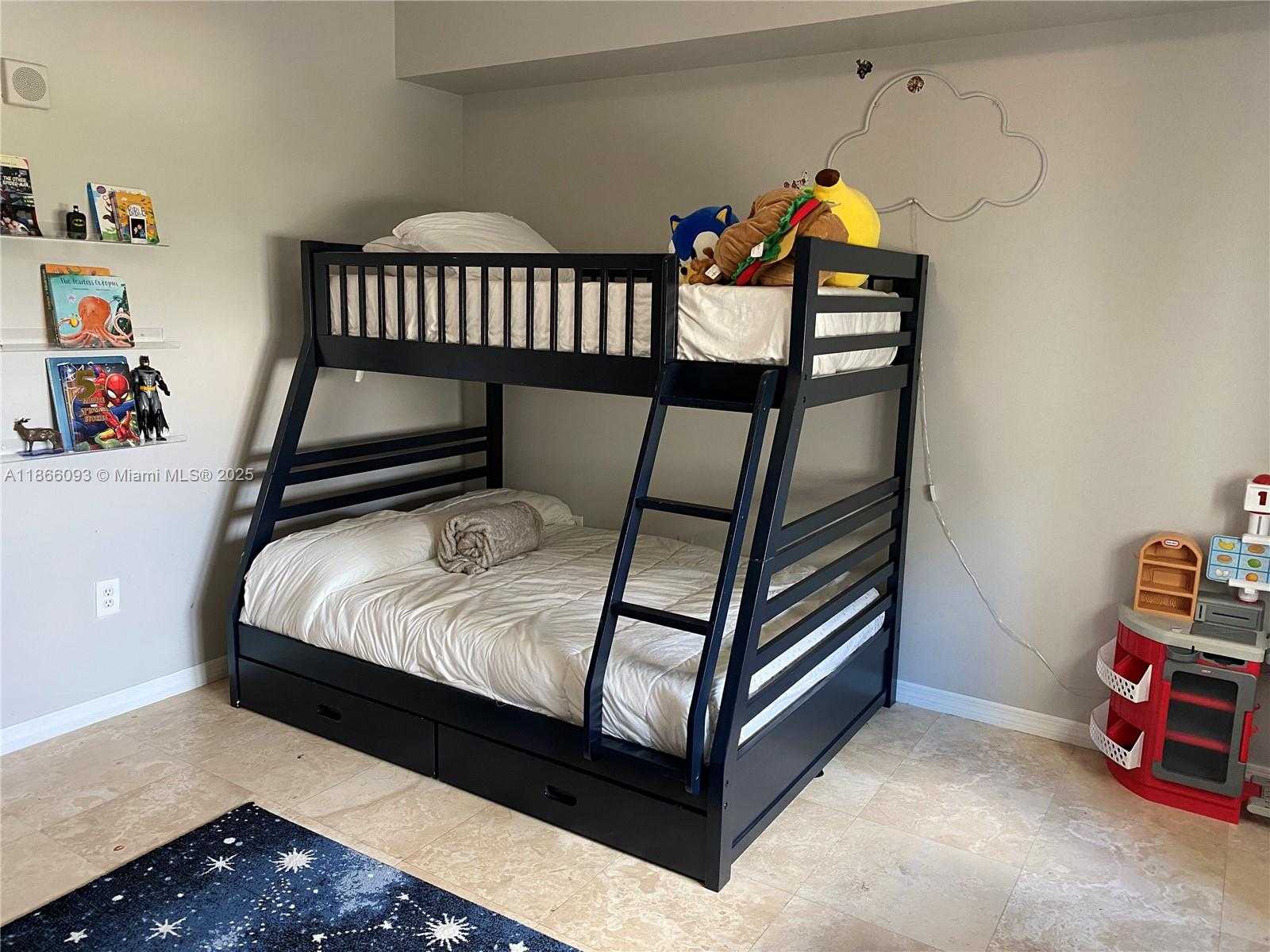 Small Image of 3330 NORTH EAST 190TH ST #1416, Aventura Number 27