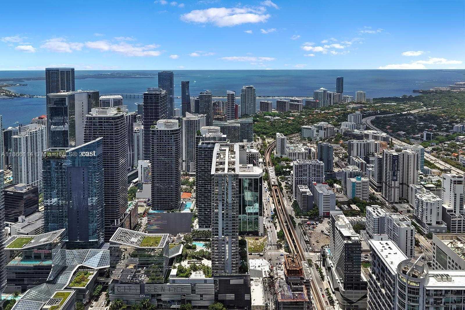 Small Image of 88 SE 7th St, Miami, FL 33131, USA Number 3