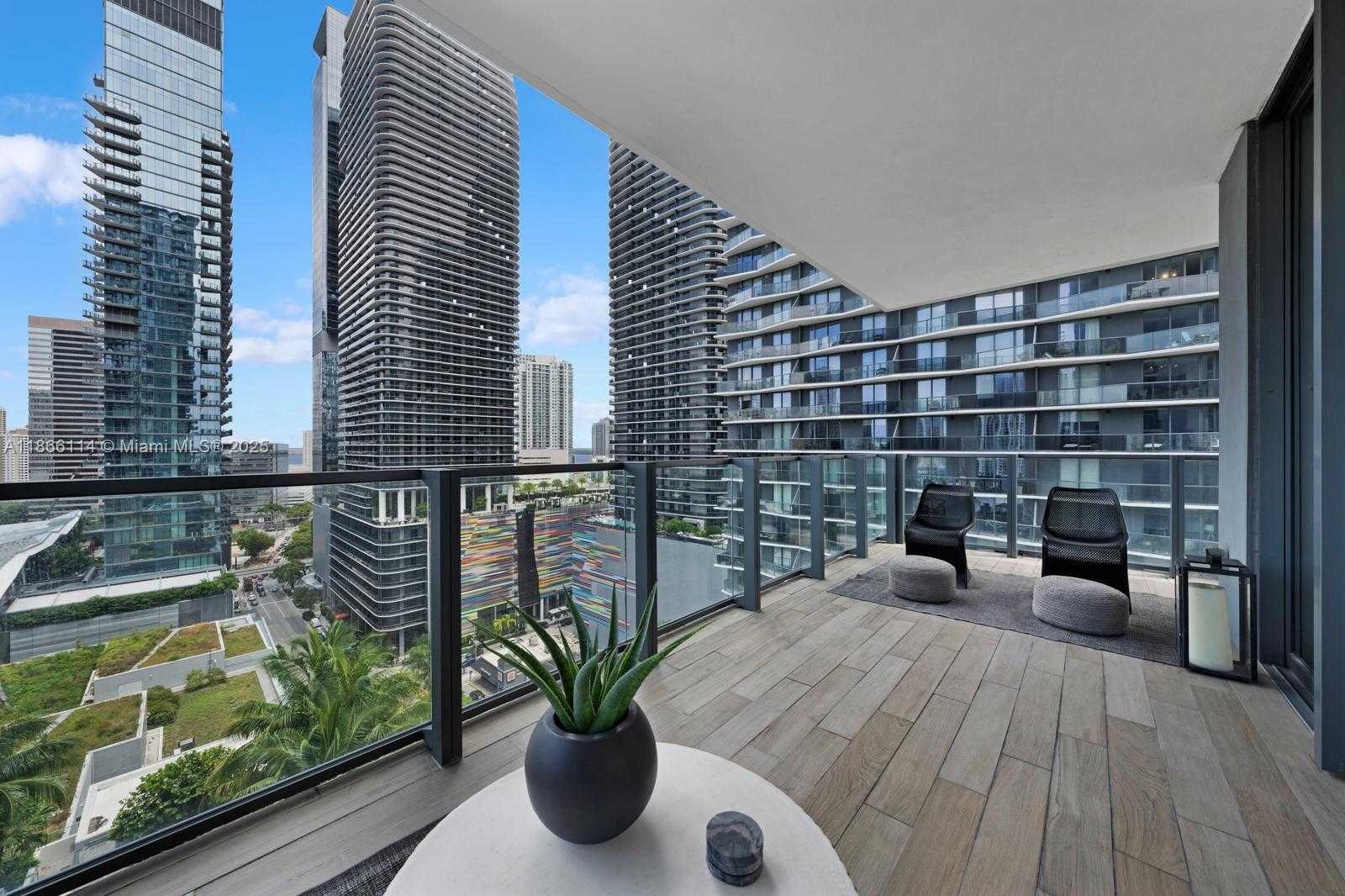 Small Image of 88 SE 7th St, Miami, FL 33131, USA Number 31
