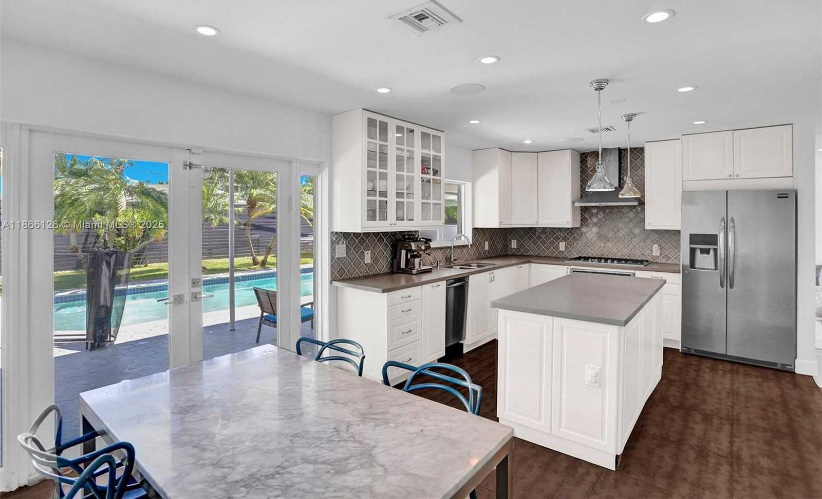 Small Image of 2055 NORTH EAST 202ND ST, Miami Number 12