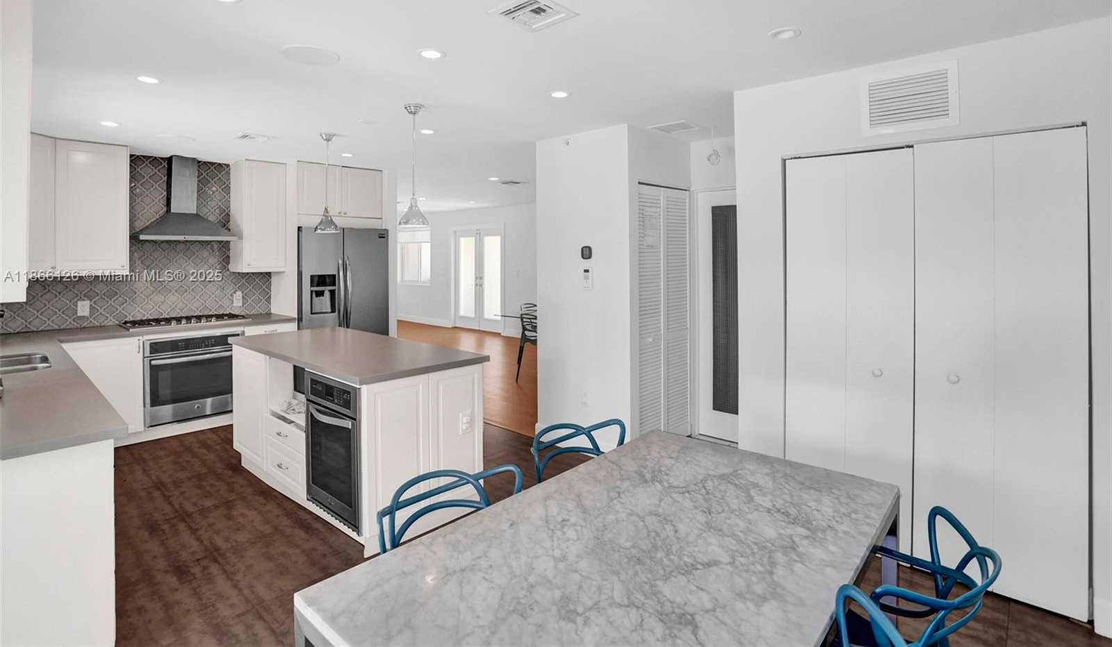 Small Image of 2055 NORTH EAST 202ND ST, Miami Number 13