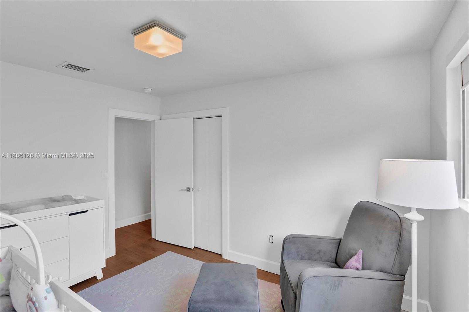 Small Image of 2055 NORTH EAST 202ND ST, Miami Number 30
