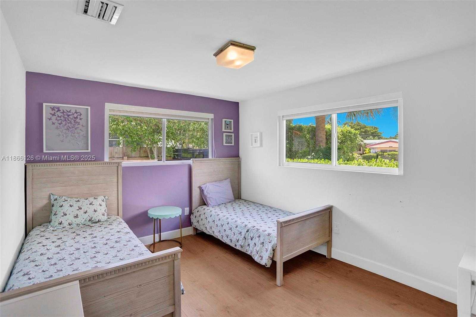Small Image of 2055 NORTH EAST 202ND ST, Miami Number 32