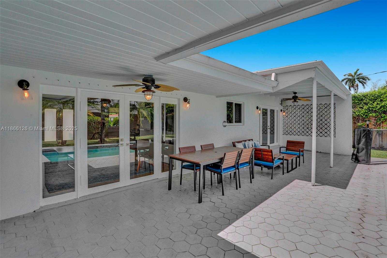 Small Image of 2055 NORTH EAST 202ND ST, Miami Number 37