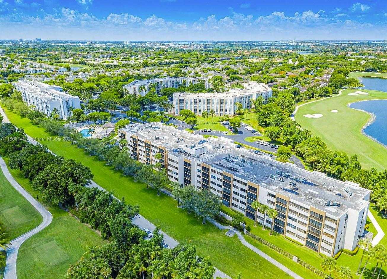 Small Image of 9735 NORTH WEST 52ND ST #315, Doral Number 31