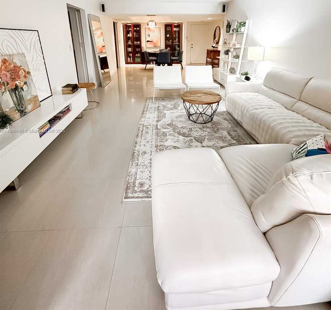 Small Image of 9735 NORTH WEST 52ND ST #315, Doral Number 4