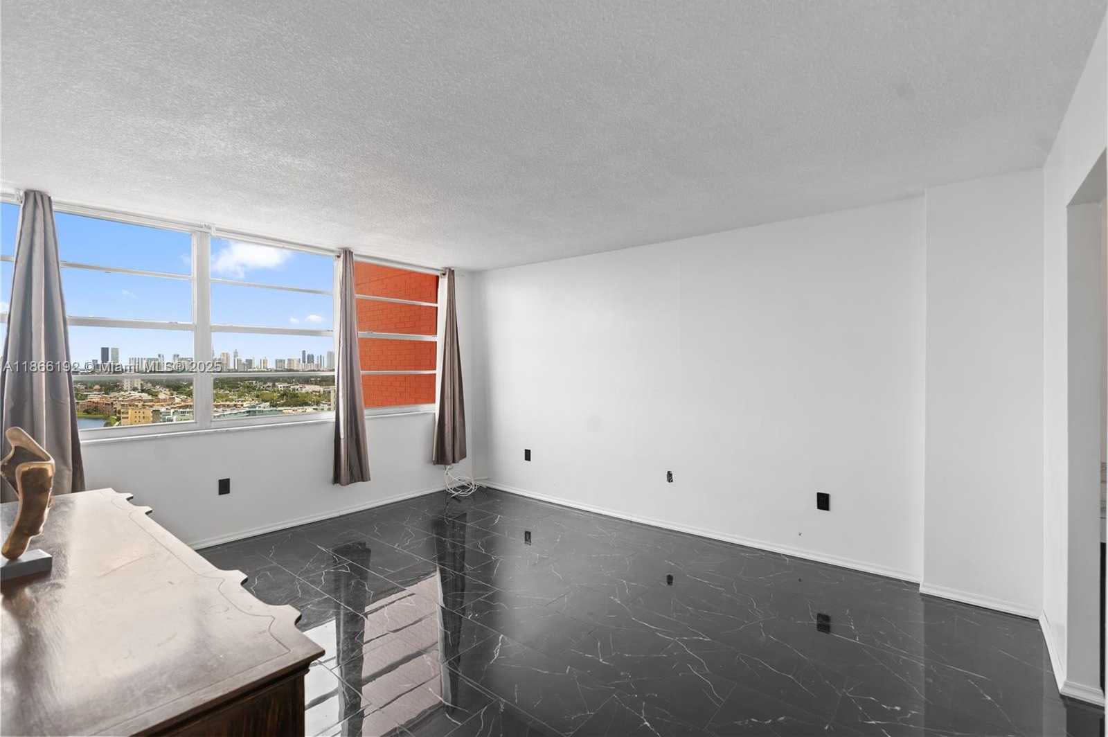 Small Image of 1351 NORTH EAST MIAMI GARDENS DR #1506E, Miami Number 13