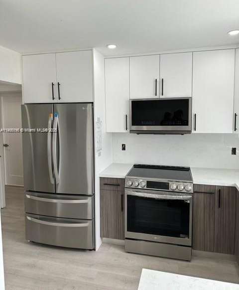 Small Image of 1605 MERIDIAN AVE #401, Miami Beach Number 3