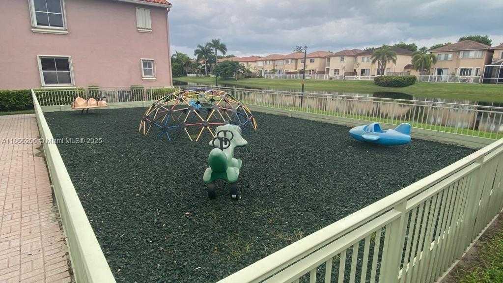Small Image of 6380 NORTH WEST 114TH AVE #304, Doral Number 36
