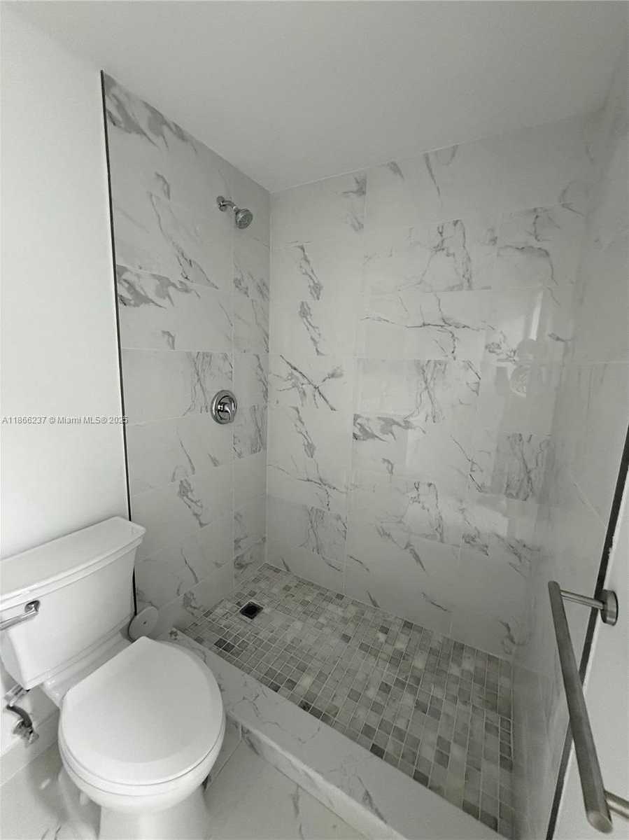 Small Image of 7230 NORTH WEST 114TH AVE #102, Doral Number 34