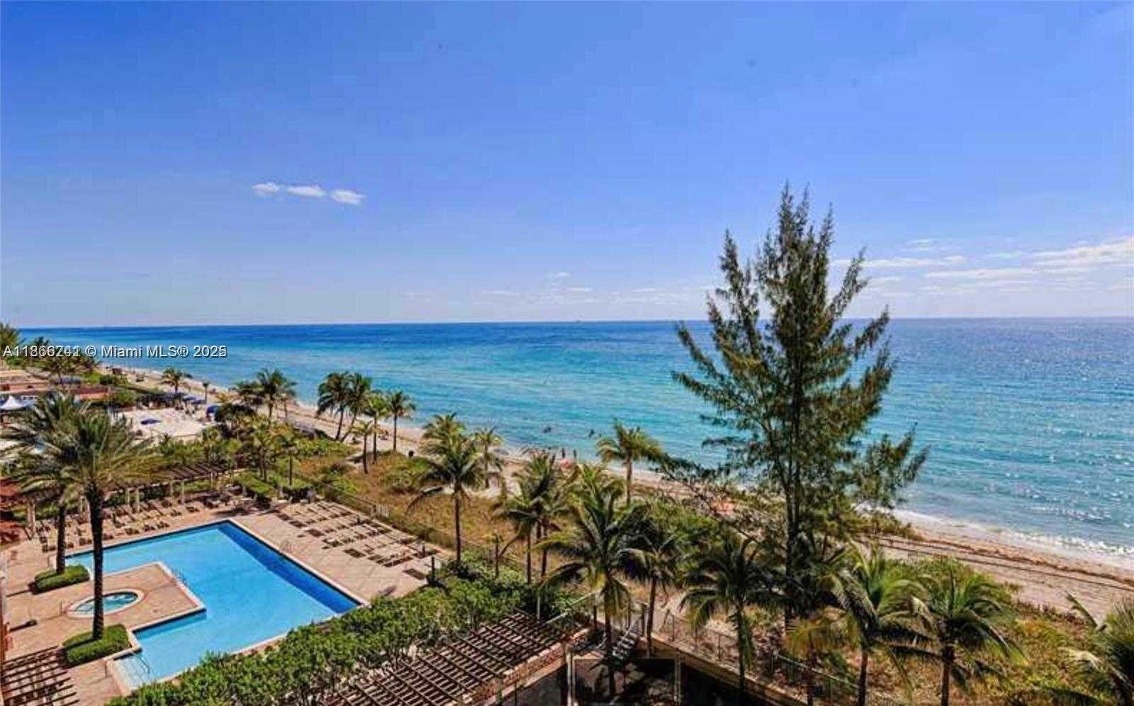 Small Image of 2069 SOUTH OCEAN DR #TH16, Hallandale Beach Number 15