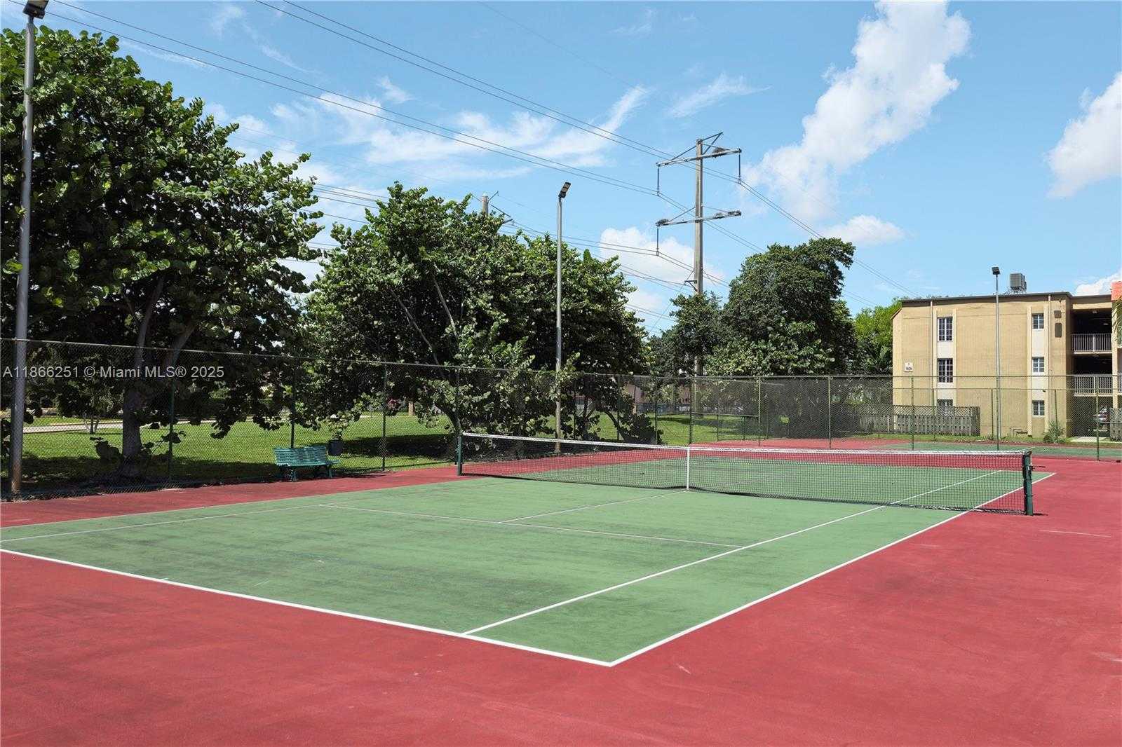 Small Image of 5201 GENEVA WAY #211, Doral Number 25