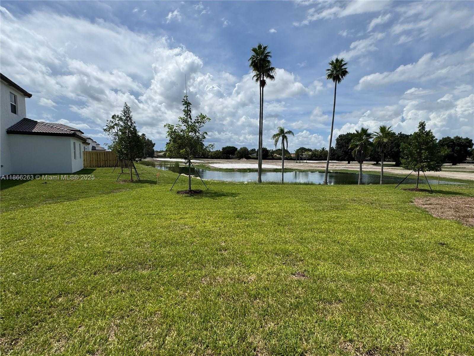 Small Image of 2990 SOUTH EAST 23RD AVE, Homestead Number 24