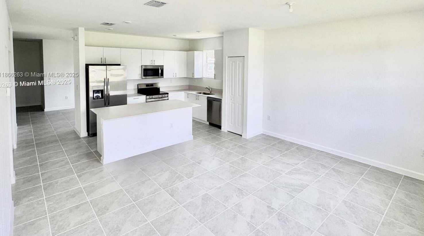Small Image of 2990 SOUTH EAST 23RD AVE, Homestead Number 3
