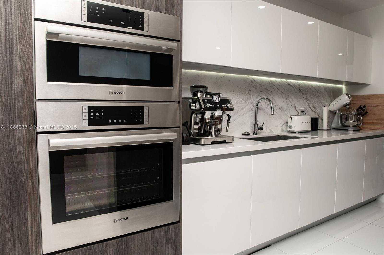 Small Image of 851 NORTH EAST 1ST AVE #1811, Miami Number 4