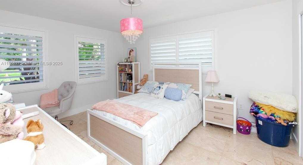 Small Image of 13040 SOUTH WEST 70TH AVE, Pinecrest Number 22