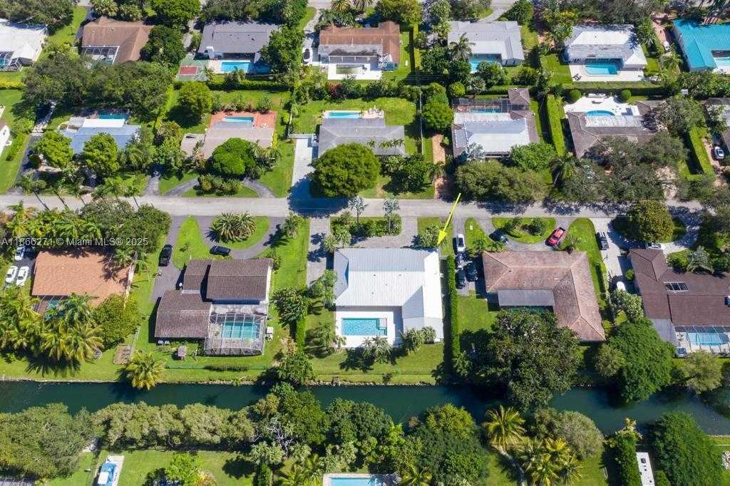 Small Image of 13040 SOUTH WEST 70TH AVE, Pinecrest Number 36