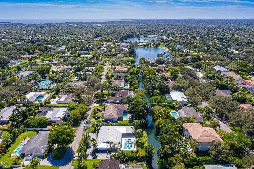 Small Image of 13040 SOUTH WEST 70TH AVE, Pinecrest Number 5