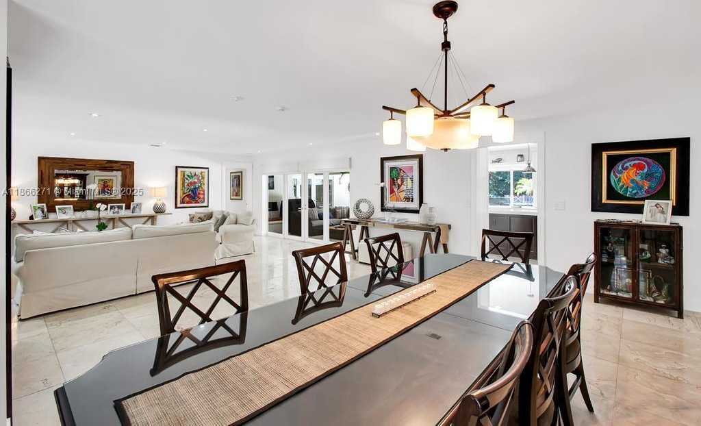Small Image of 13040 SOUTH WEST 70TH AVE, Pinecrest Number 8