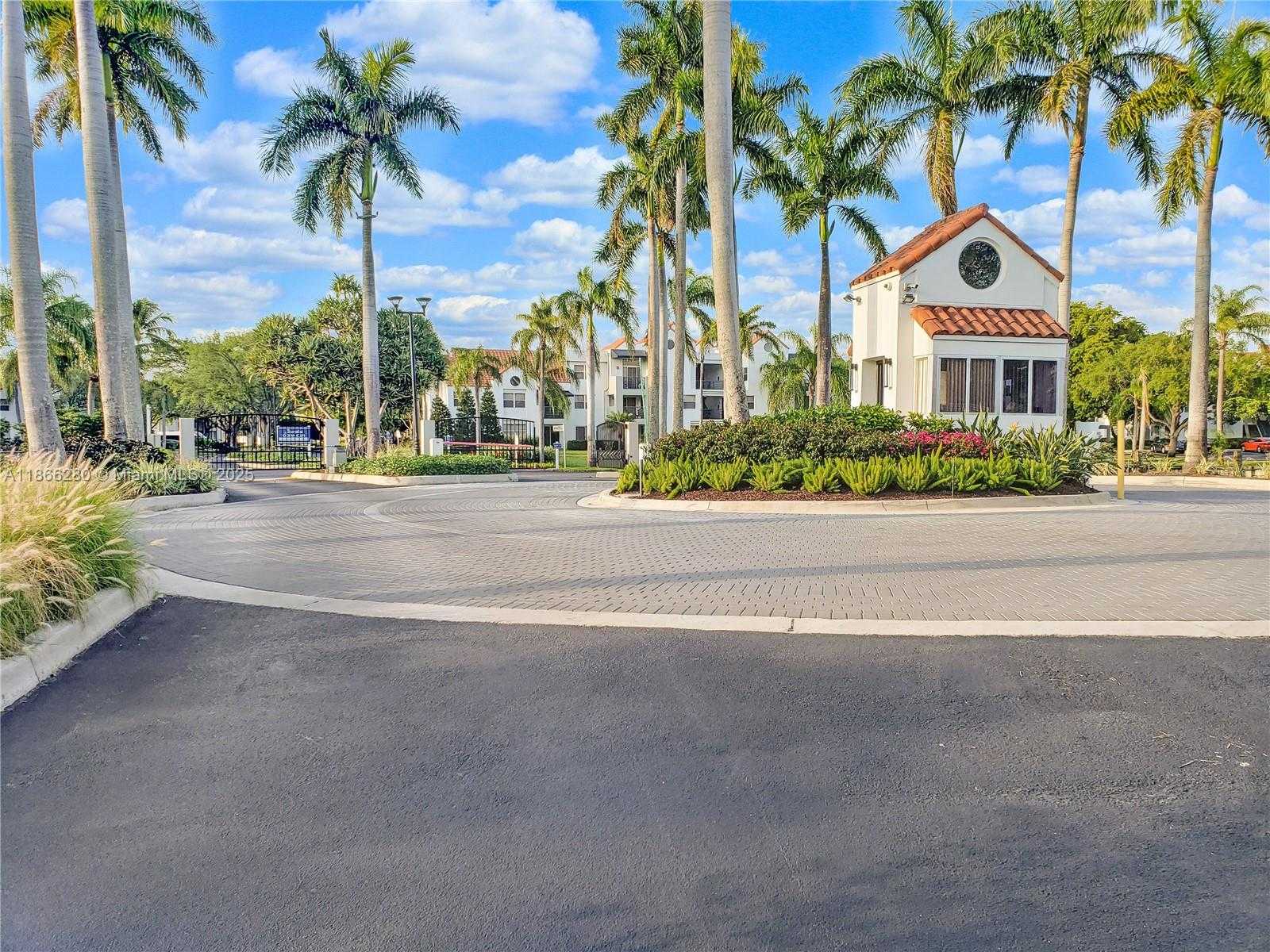 Small Image of 2731 OCEAN CLUB BLVD #205, Hollywood Number 17