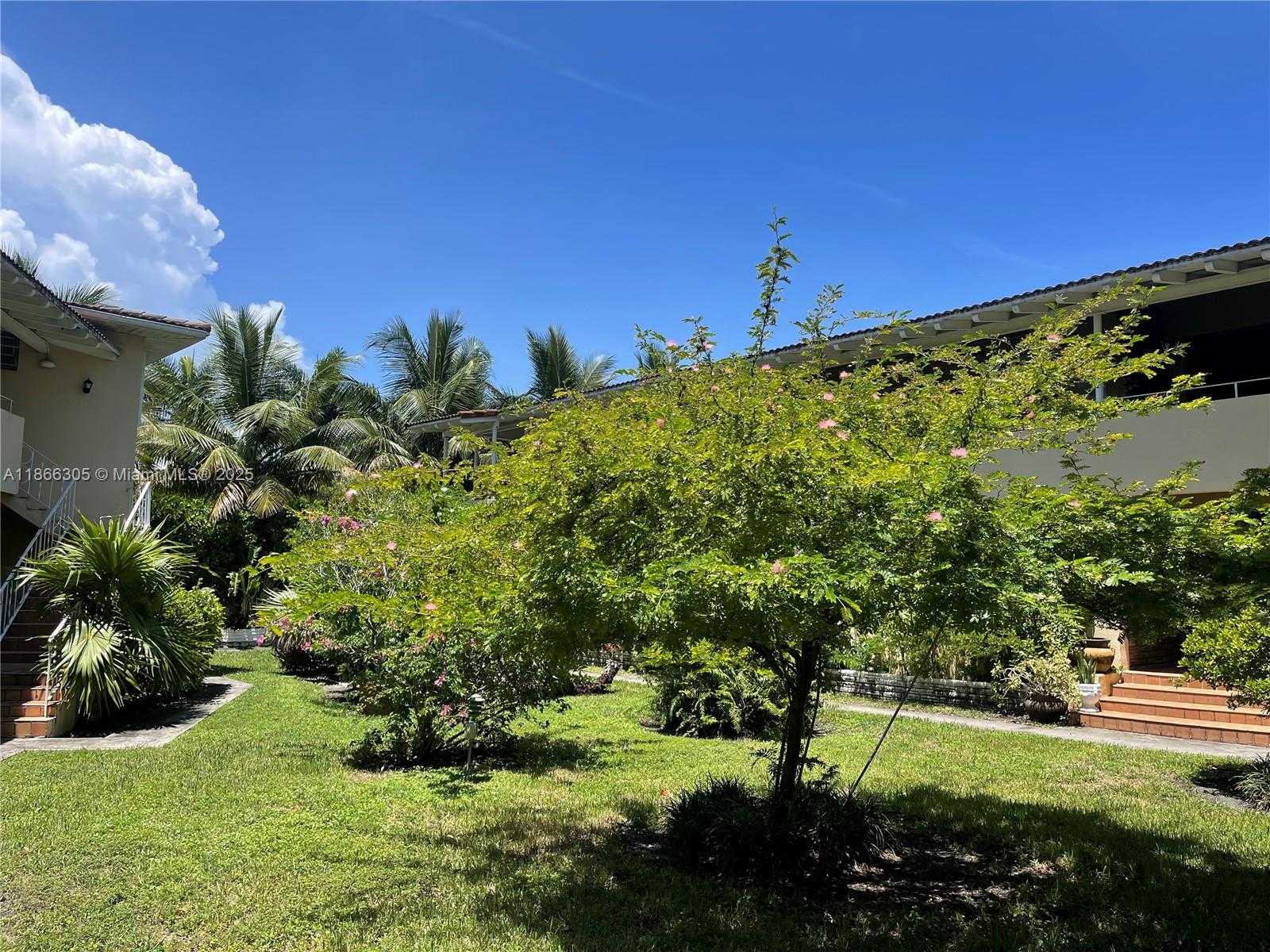 Small Image of 30 PARK DR #12-B, Bal Harbour Number 20
