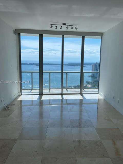 Small Image of 888 BISCAYNE BLVD #5407, Miami Number 15