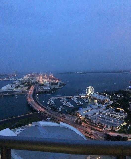 Small Image of 888 BISCAYNE BLVD #5407, Miami Number 7