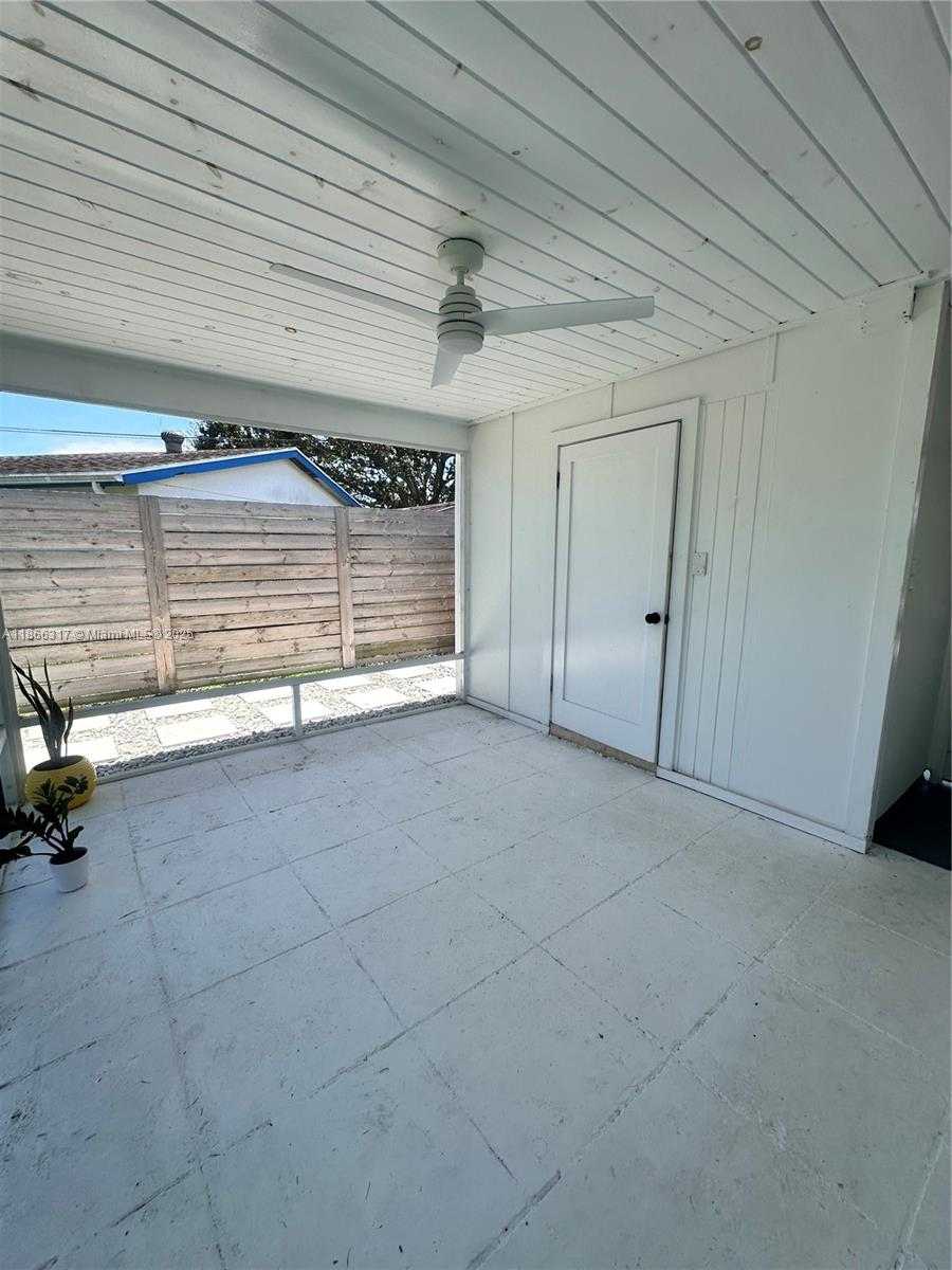 Small Image of 407 RIVERSIDE DR, Palm Beach Gardens Number 21