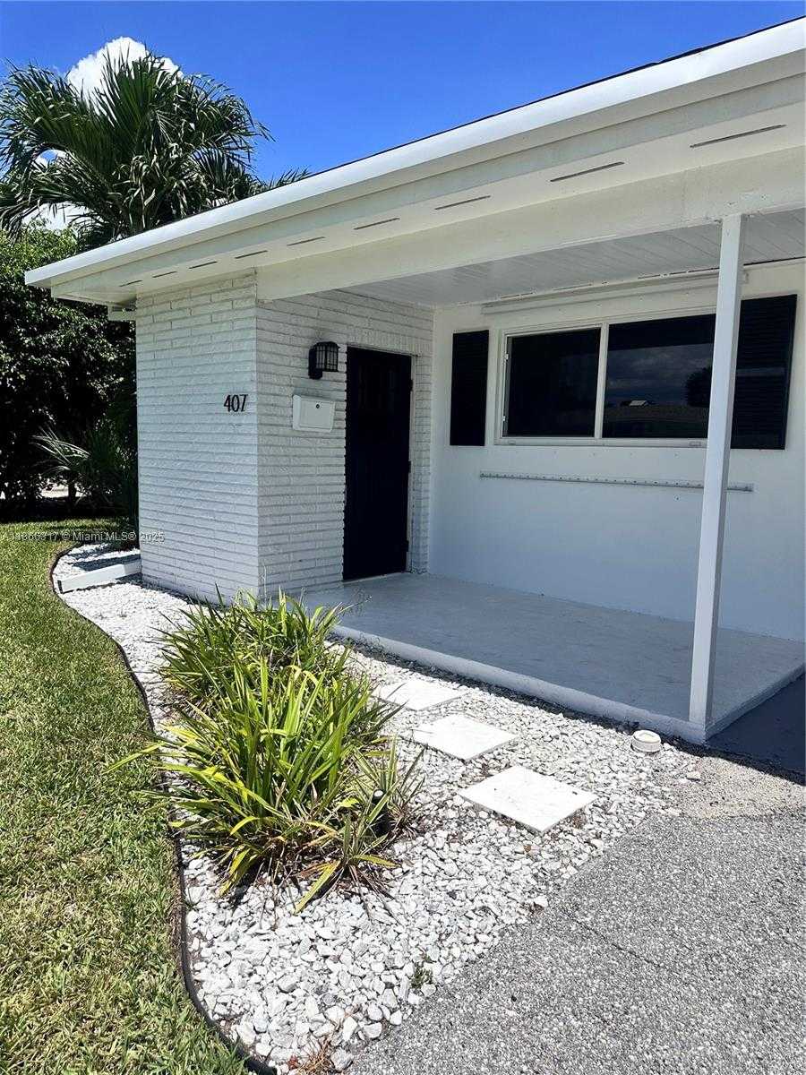 Small Image of 407 RIVERSIDE DR, Palm Beach Gardens Number 3