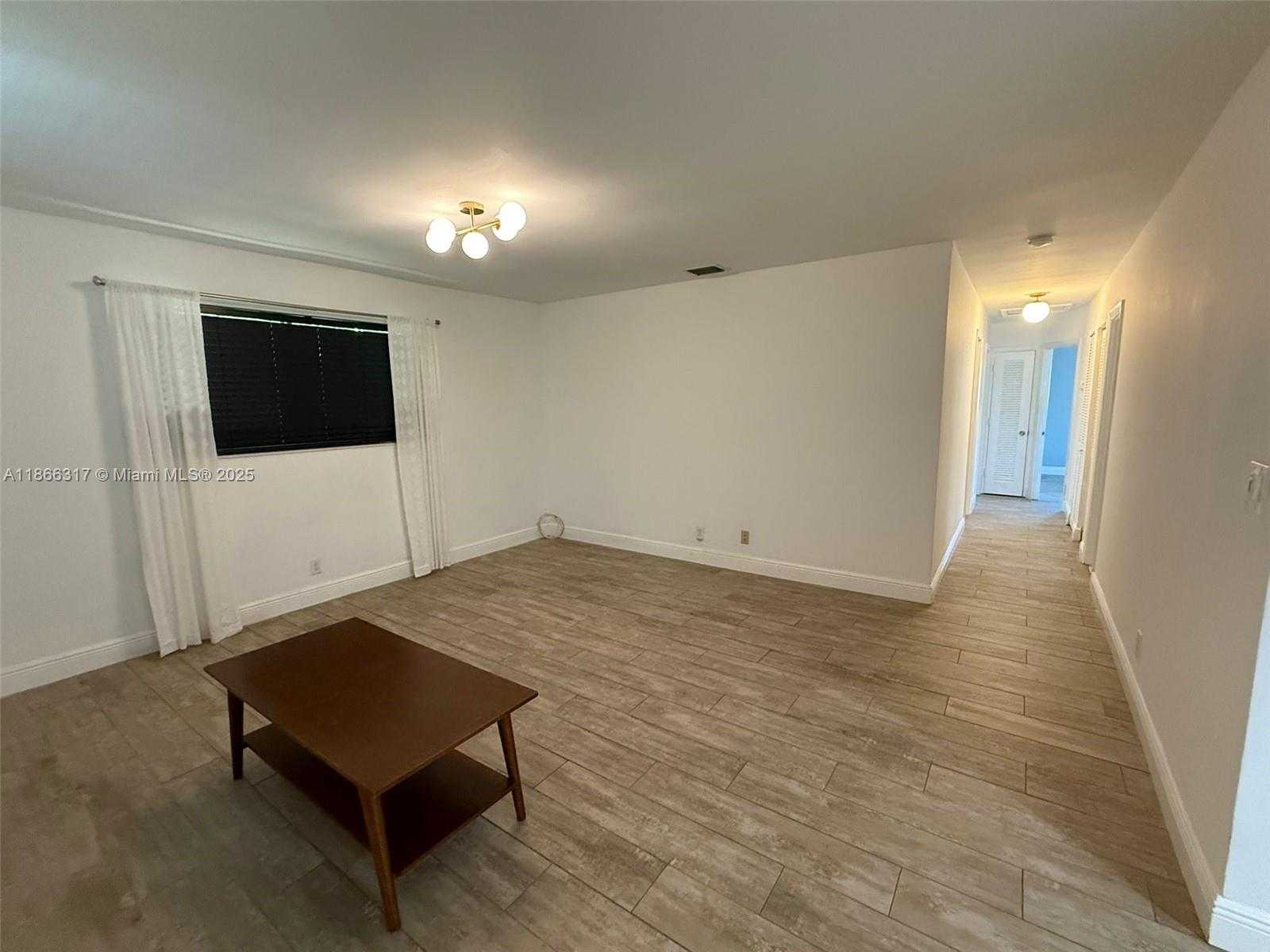 Small Image of 407 RIVERSIDE DR, Palm Beach Gardens Number 7