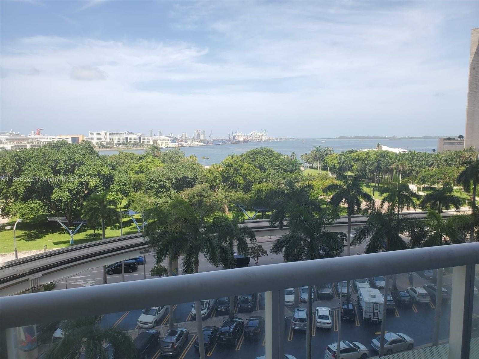 Small Image of 50 BISCAYNE BLVD #703, Miami Number 11