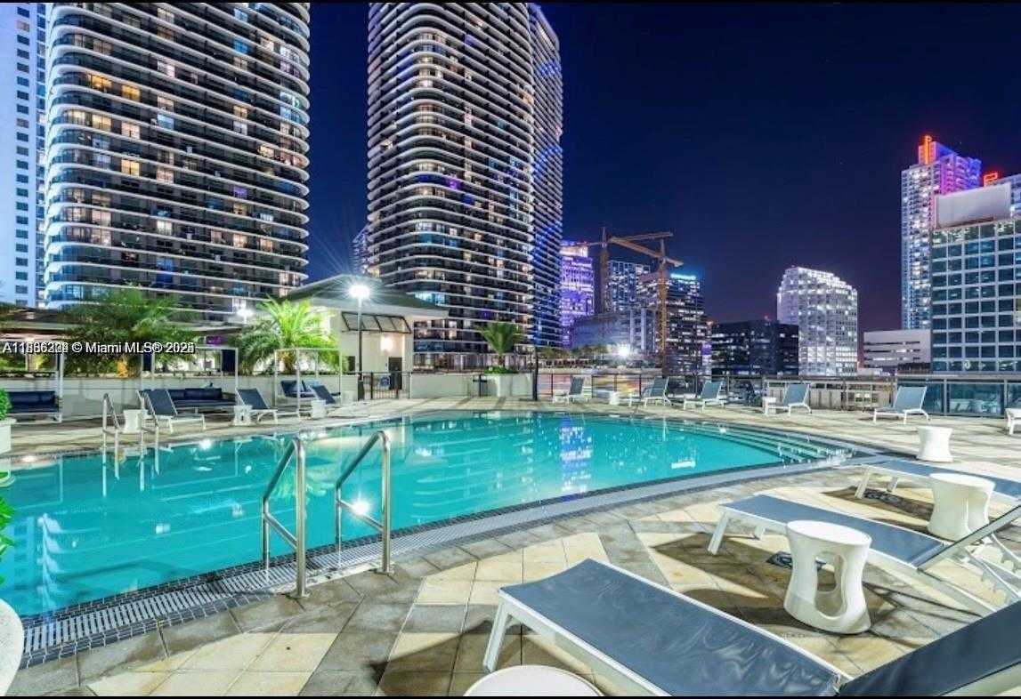 Small Image of 999 SOUTH WEST 1ST AVE #1915, Miami Number 13