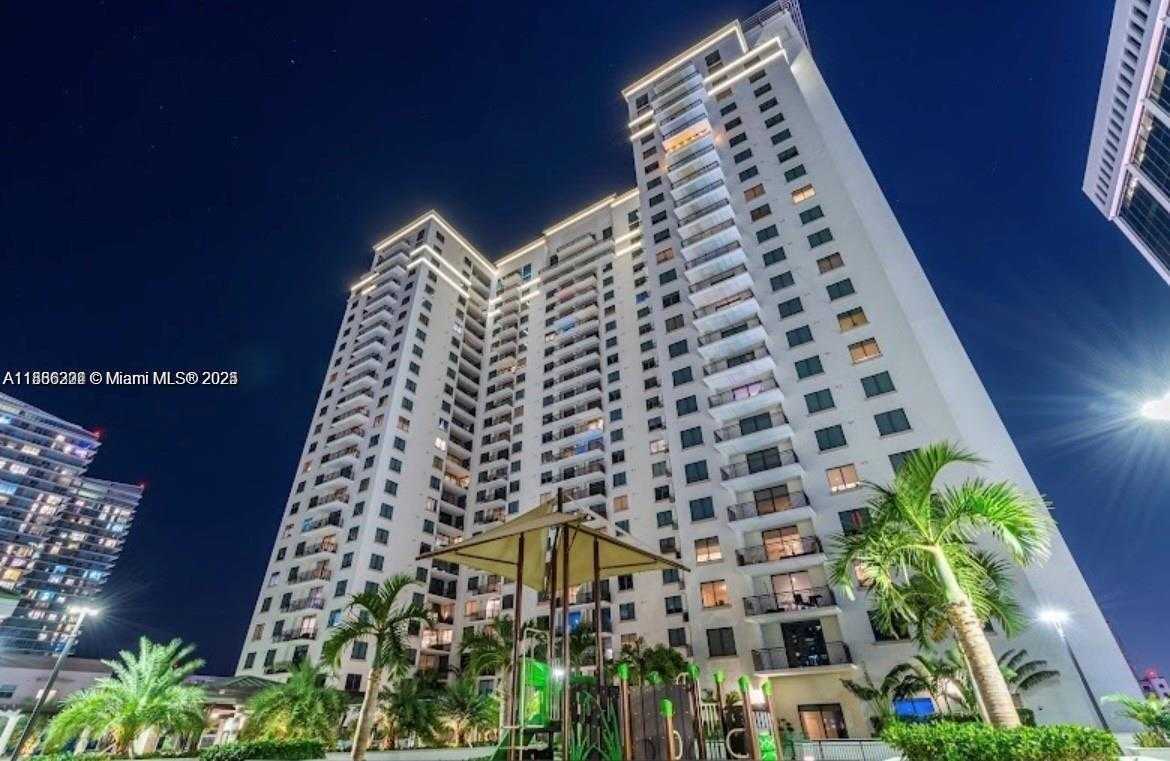 Small Image of 999 SOUTH WEST 1ST AVE #1915, Miami Number 16