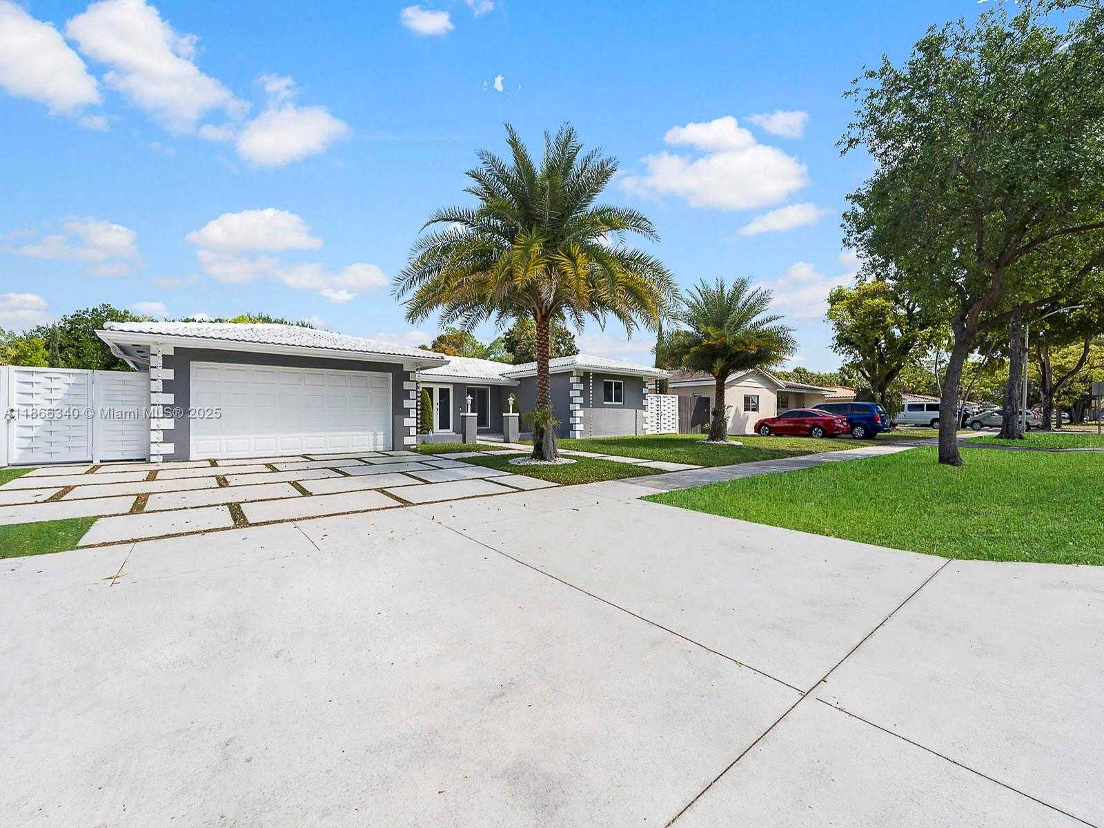 Small Image of 6951 SOUTH MIAMI LAKEWAY S #6951, Miami Lakes Number 51