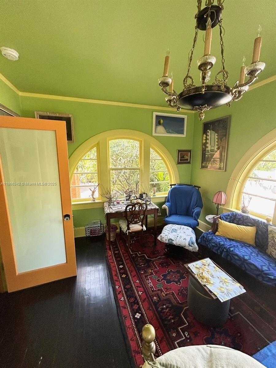 Small Image of 168 NORTH EAST 44TH ST, Miami Number 21