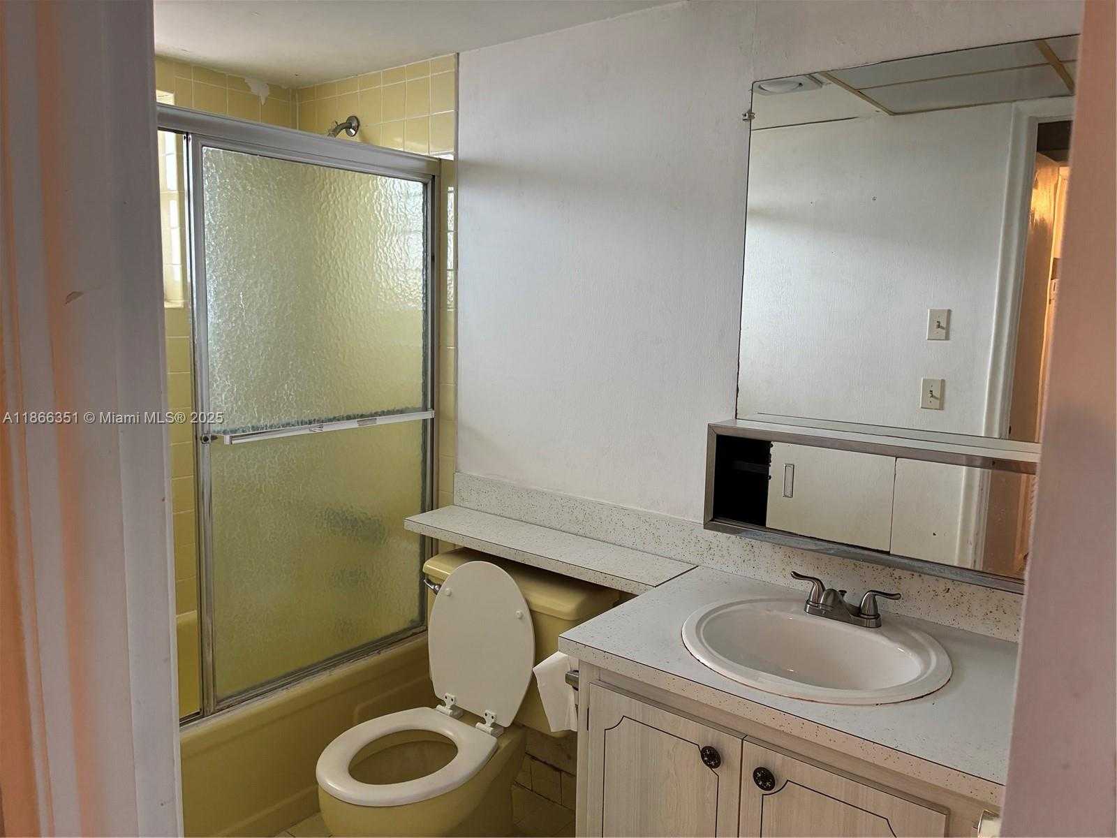 Small Image of Hallandale Beach Number 9