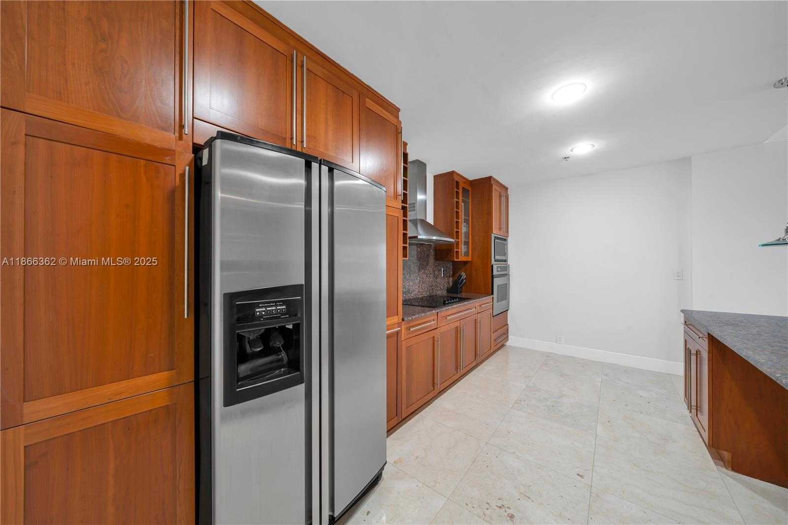 Small Image of 201 CRANDON BLVD #541, Key Biscayne Number 13