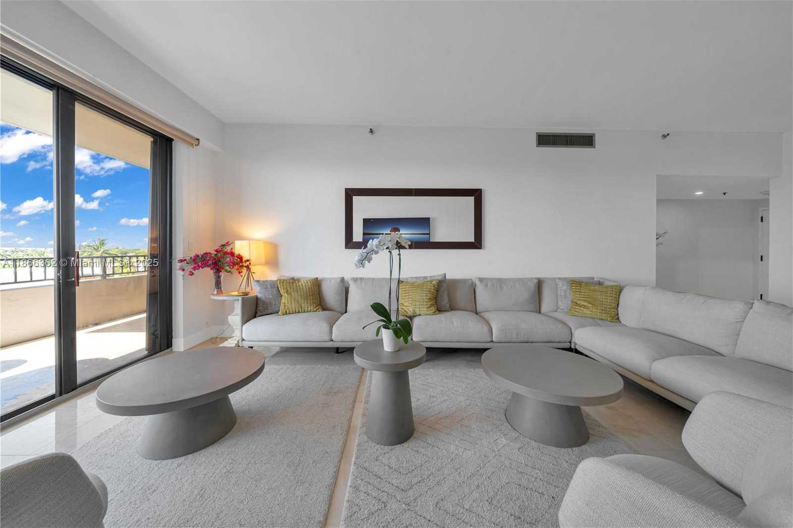 Small Image of 201 CRANDON BLVD #541, Key Biscayne Number 6