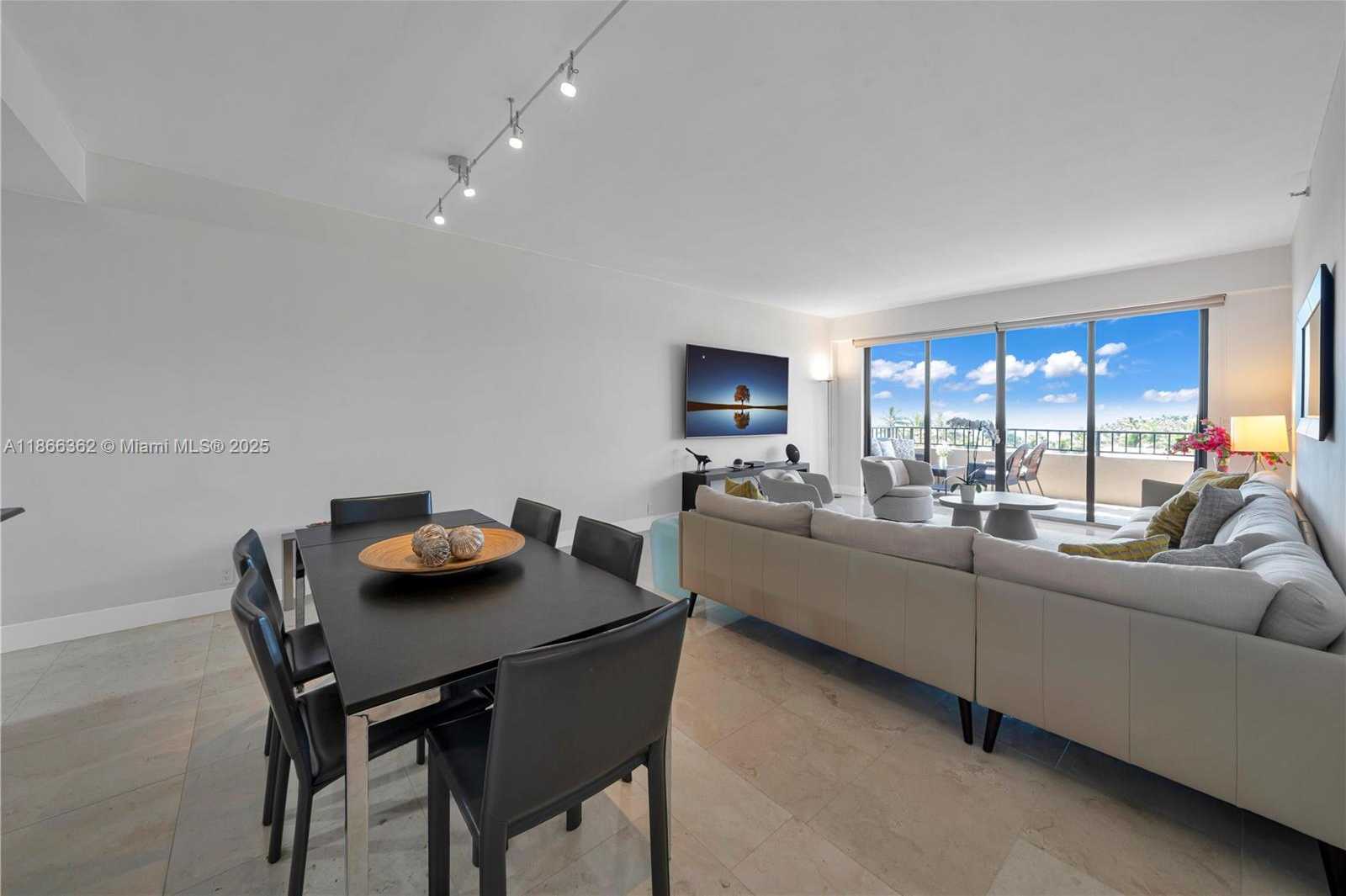 Small Image of 201 CRANDON BLVD #541, Key Biscayne Number 9