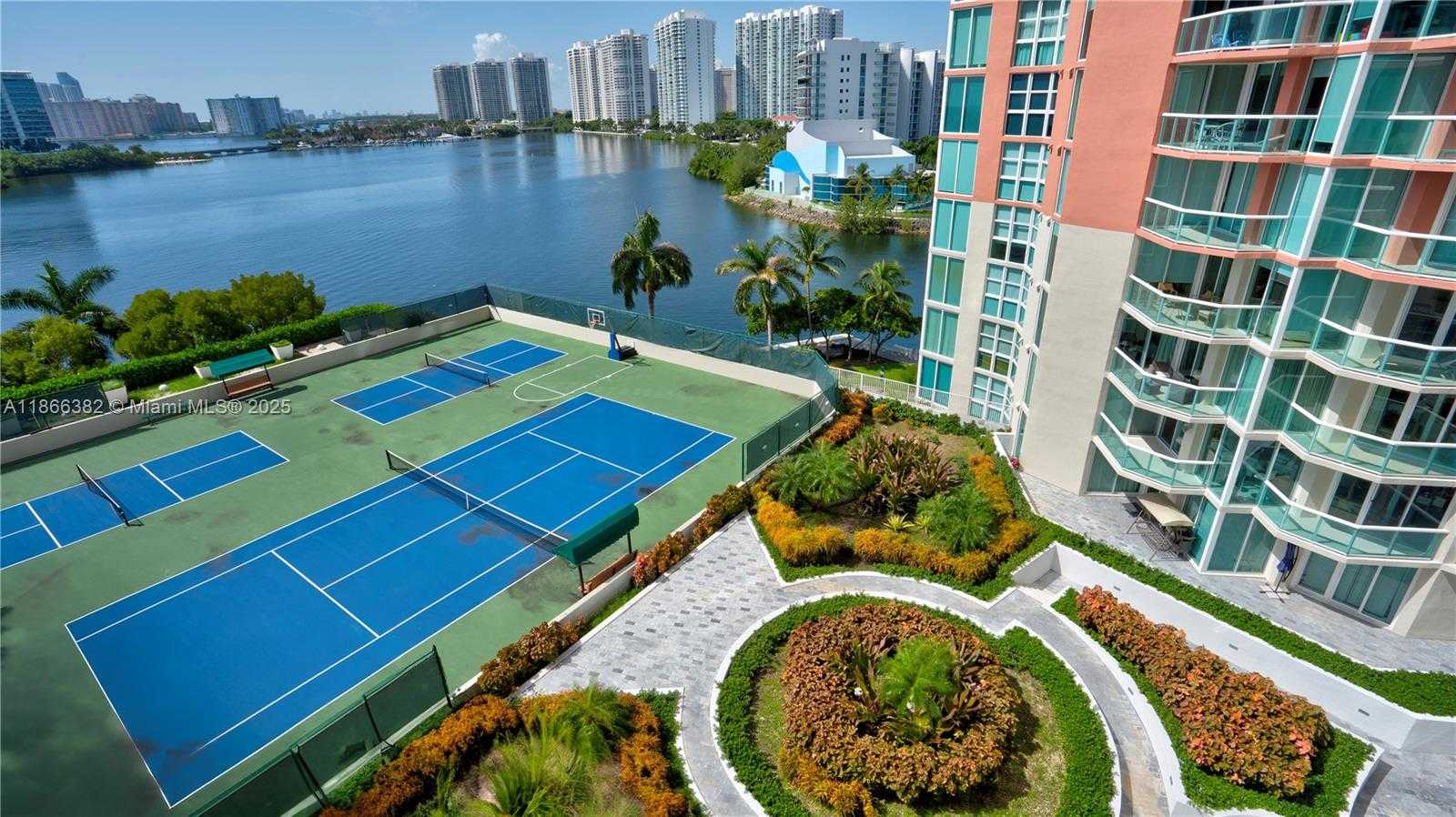 Small Image of 3370 HIDDEN BAY DR #909, Aventura Number 18