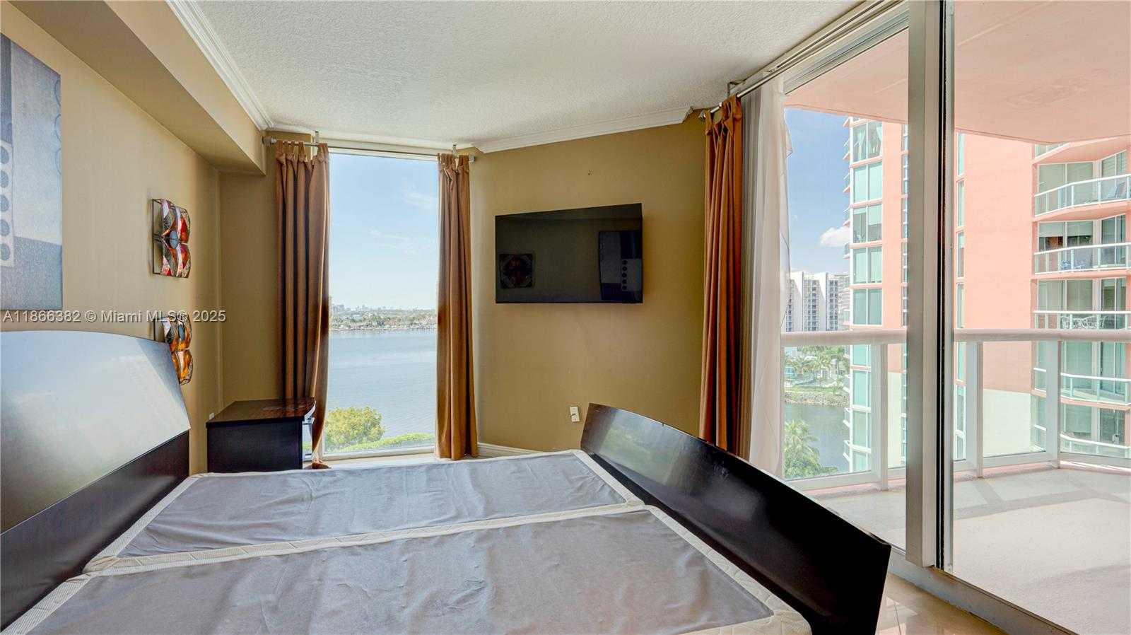 Small Image of 3370 HIDDEN BAY DR #909, Aventura Number 23